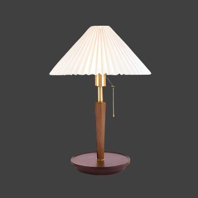 VintageLumi | Retro Bordlampe i Tre for en Stilfull Interiør