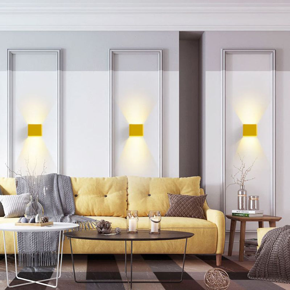 SquareLumi | Elegant Firkantet Vegglampe for Moderne Interiør