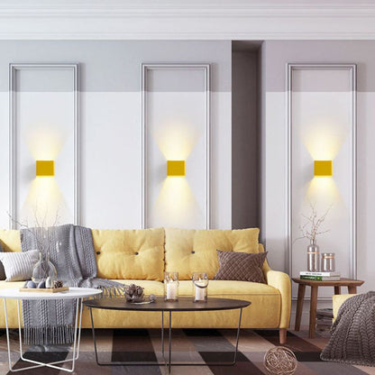 SquareLumi | Elegant Firkantet Vegglampe for Moderne Interiør