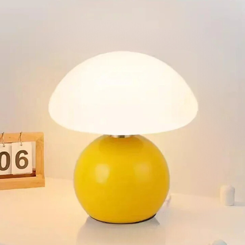 CreamMushroom | Liten Keramikkbordlampe