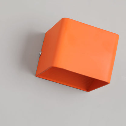 SquareLumi | Elegant Firkantet Vegglampe for Moderne Interiør