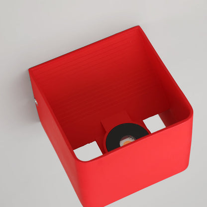 SquareLumi | Elegant Firkantet Vegglampe for Moderne Interiør