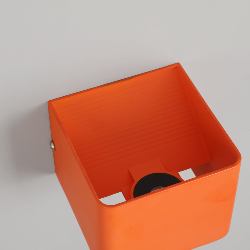 SquareLumi | Elegant Firkantet Vegglampe for Moderne Interiør