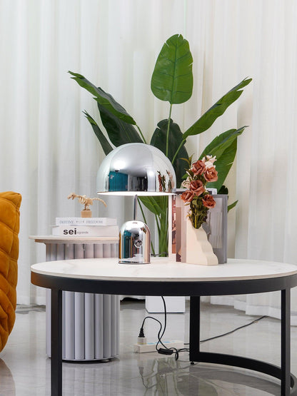 Chimelight | Klokkeformet Bordlampe for Elegant Belysning