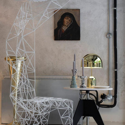 Chimelight | Klokkeformet Bordlampe for Elegant Belysning