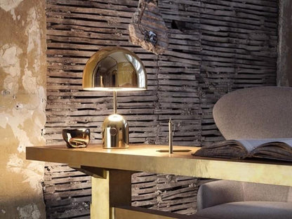 Chimelight | Klokkeformet Bordlampe for Elegant Belysning