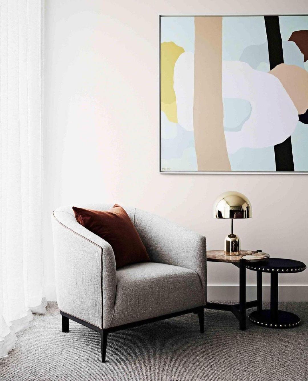 Chimelight | Klokkeformet Bordlampe for Elegant Belysning