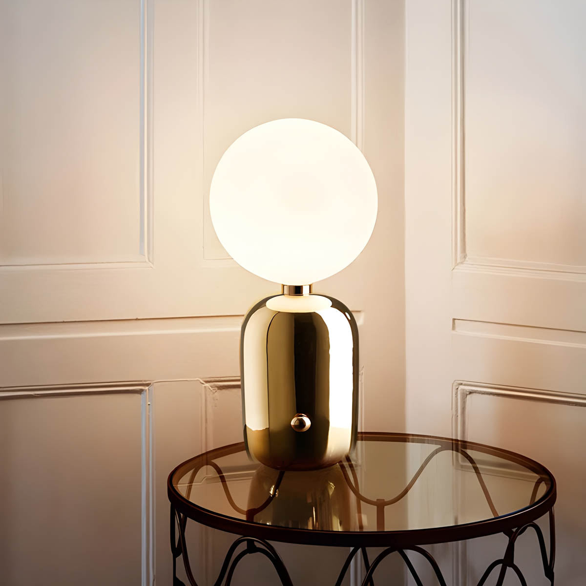 PureEssence | Enkel og Elegant Lampe for Hjemmet