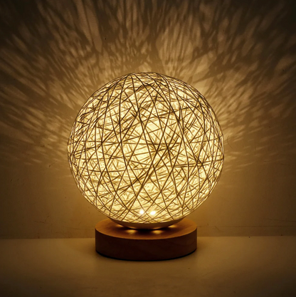 RattanLuxe | Elegant Lampe i Naturlig Rattan