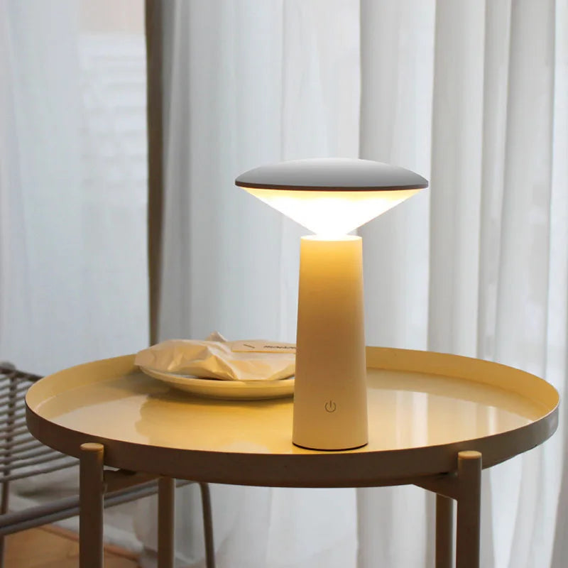 WanderGlow | Allsidig og Portabel Lampe