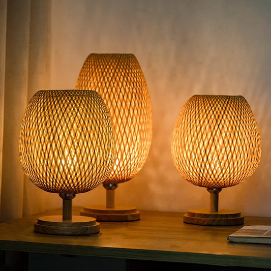 AntiqueBamboo | Vintage Bambus Bordlampe i Naturlig Design