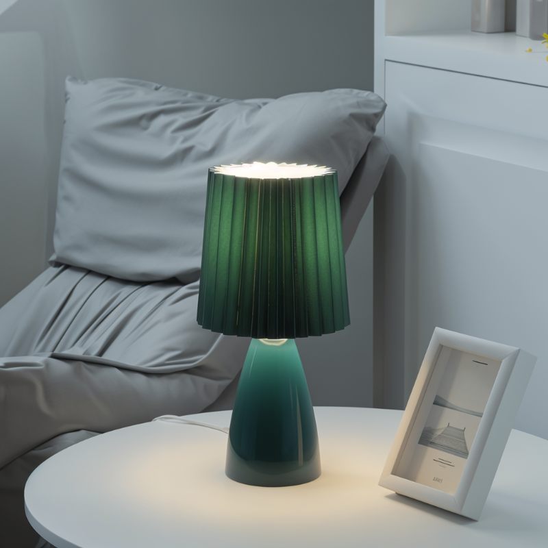 NovaRadiance | Moderne og Elegant Bordlampe