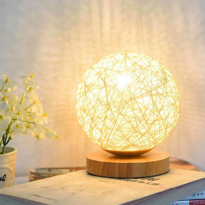 RattanLuxe | Elegant Lampe i Naturlig Rattan