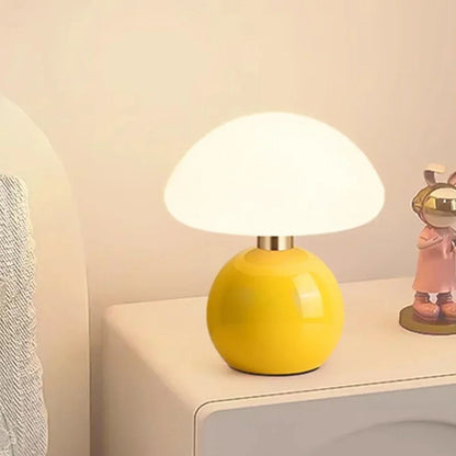 CreamMushroom | Liten Keramikkbordlampe