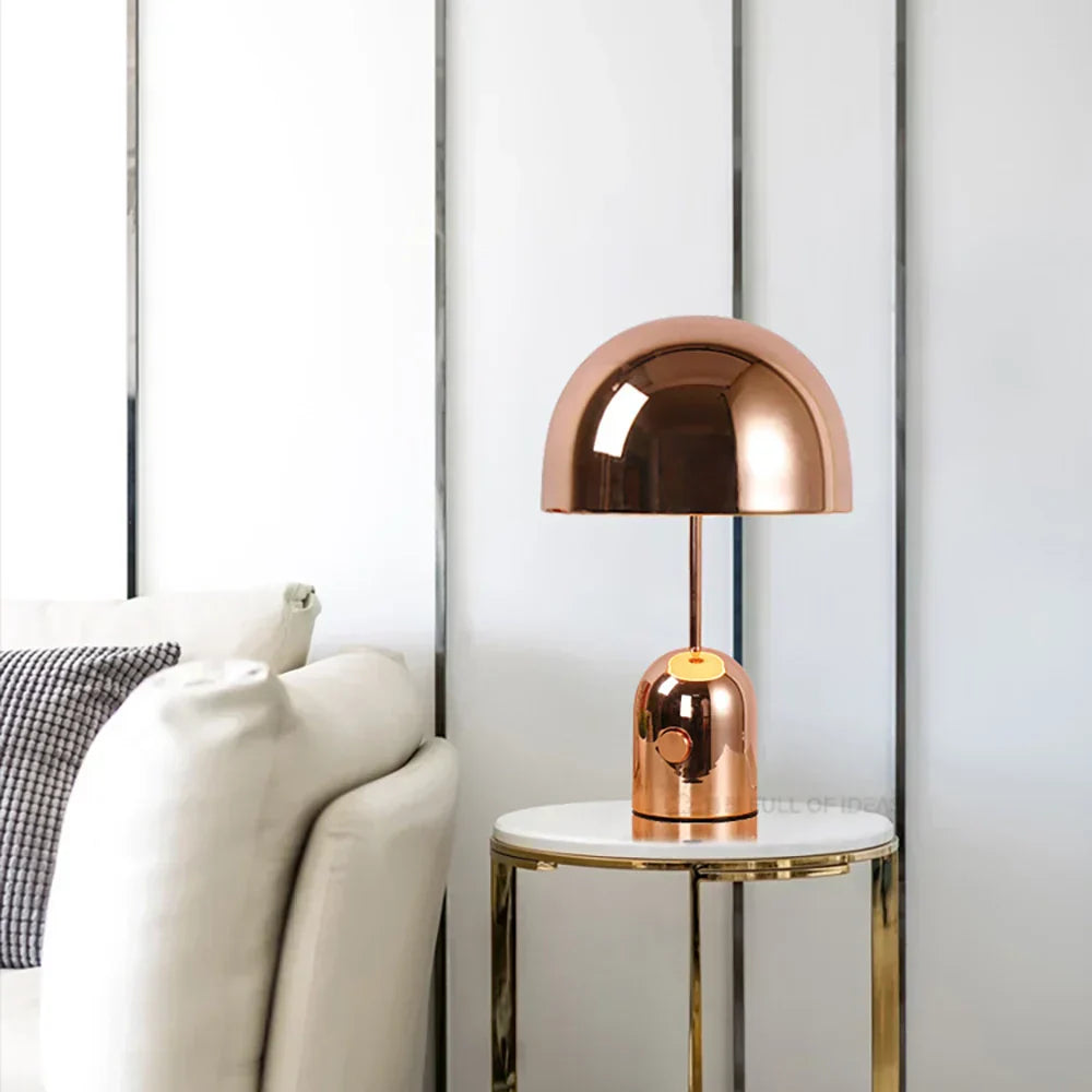 CapGlow | Stilren Bordlampe med Moderne Design